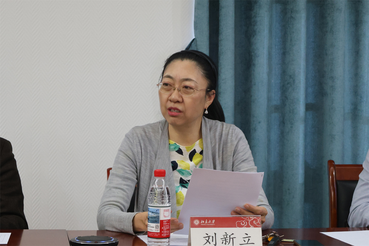 编辑后:图3 刘新立介绍保险硕士培养情况.jpg