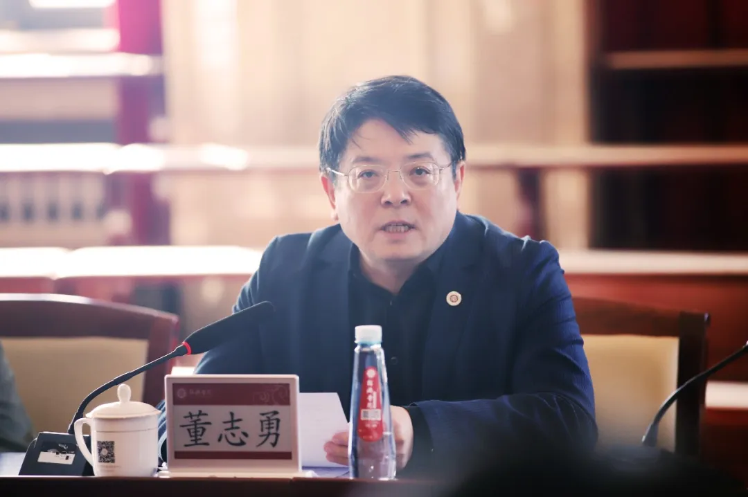 刘伟03.jpg 刘伟03.jpg